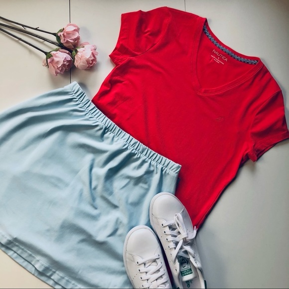 NAUTICA Womens Red Solid T-Shirt Short Sleeve V-Neck Size S MWOT - Picture 3 of 11